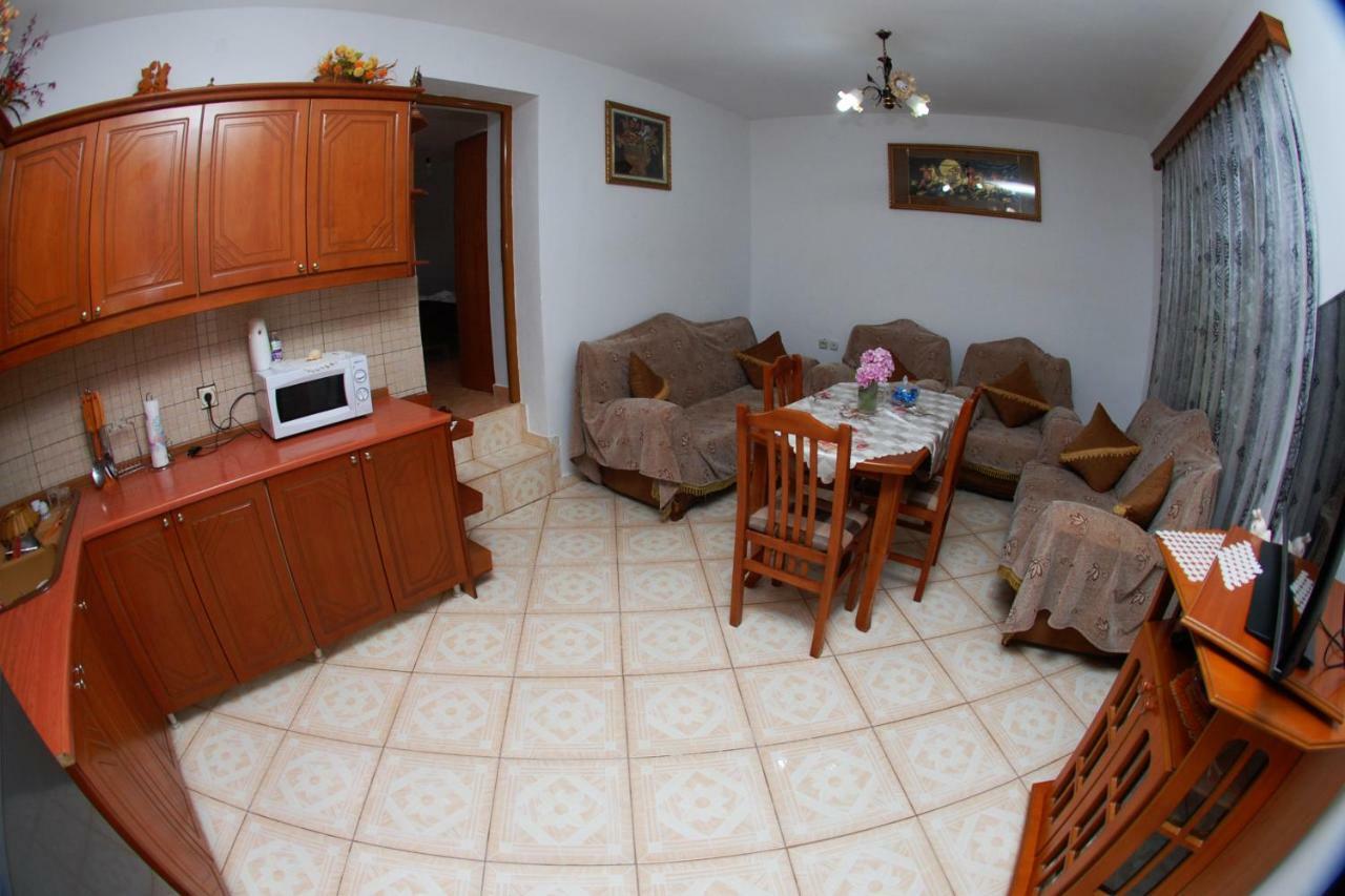 Vila Ronaldo Apartment Ksamil Exterior photo